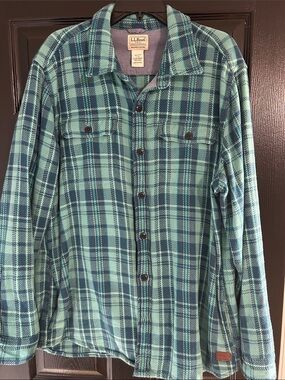 L.L. Bean Men's Teal and Navy Plaid Shirt Jacket
